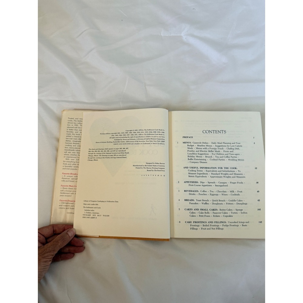 The Settlement Cook Book 1976 Revised Enlarged Simon & Schuster Hardcover Yellow - Picture 4 of 4